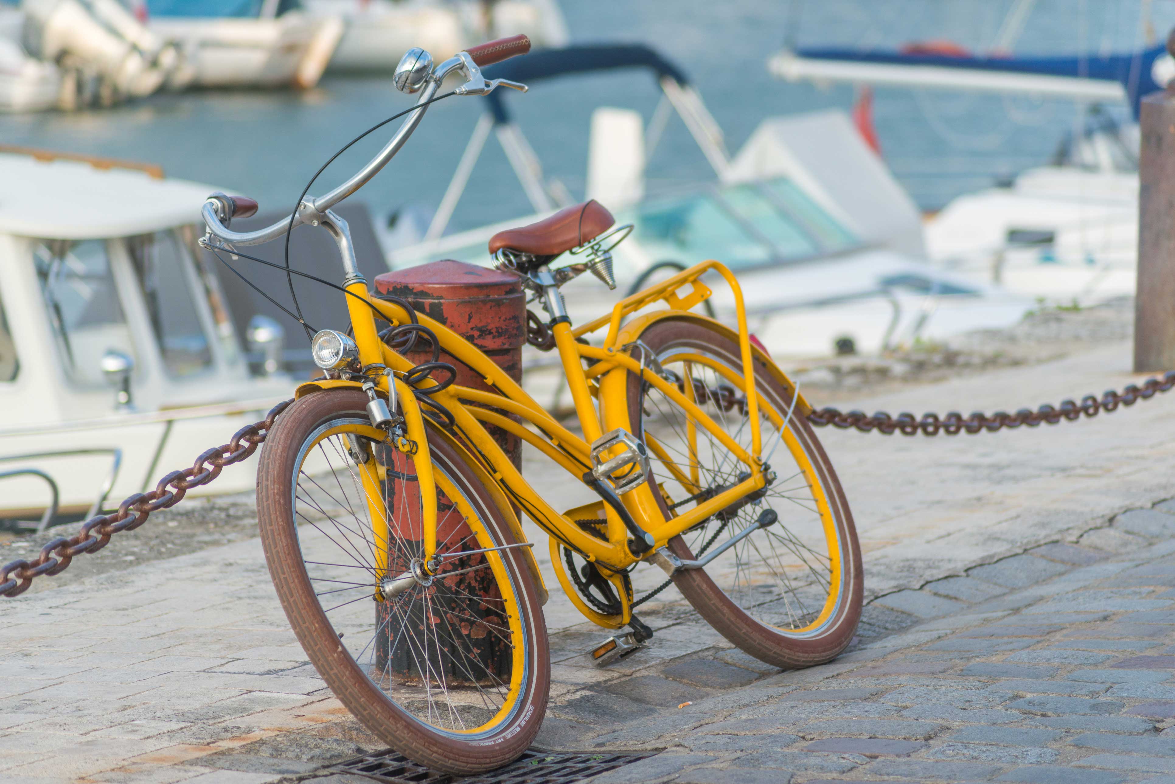 la-rochelle-velo-jaune