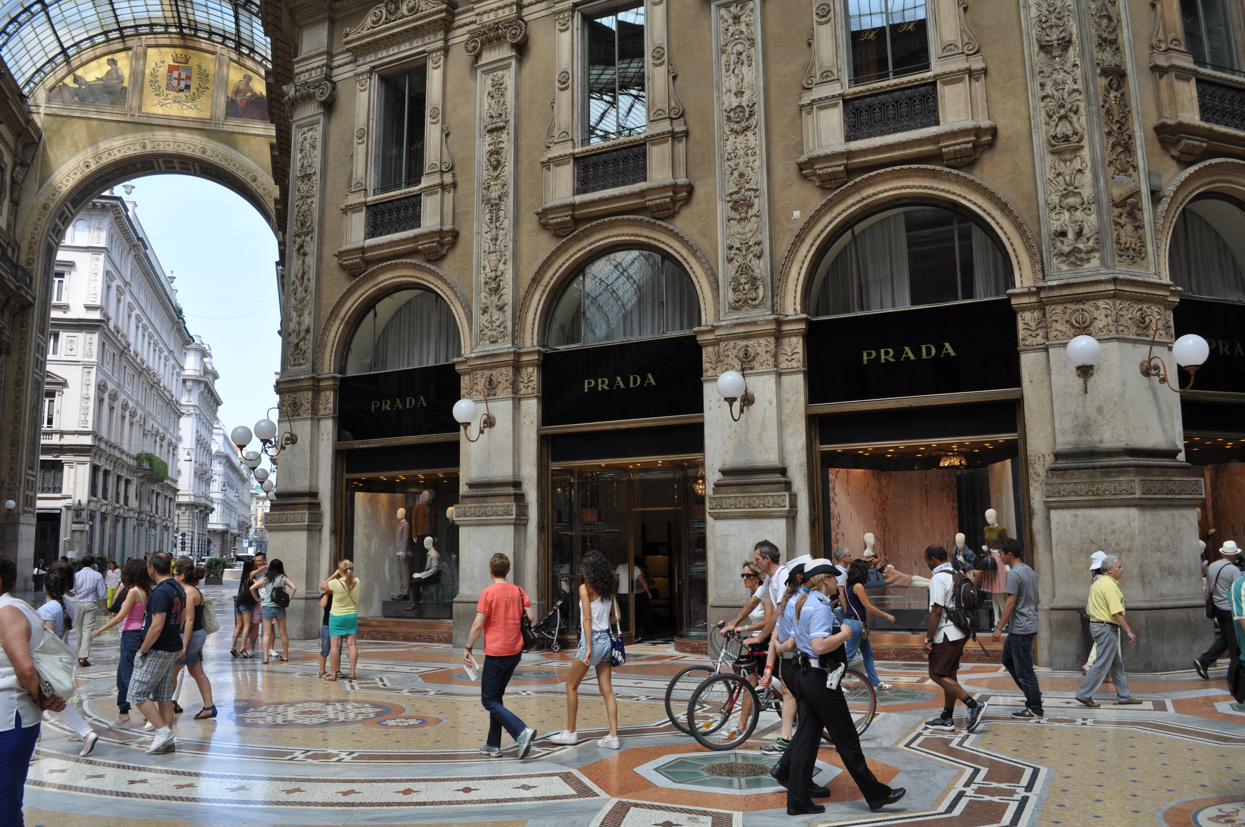 milan-galerie-emmanuelle