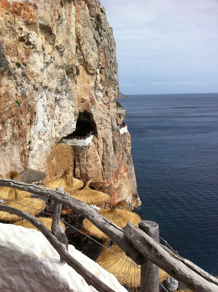 Destination Minorque Cova d'en Xoroi