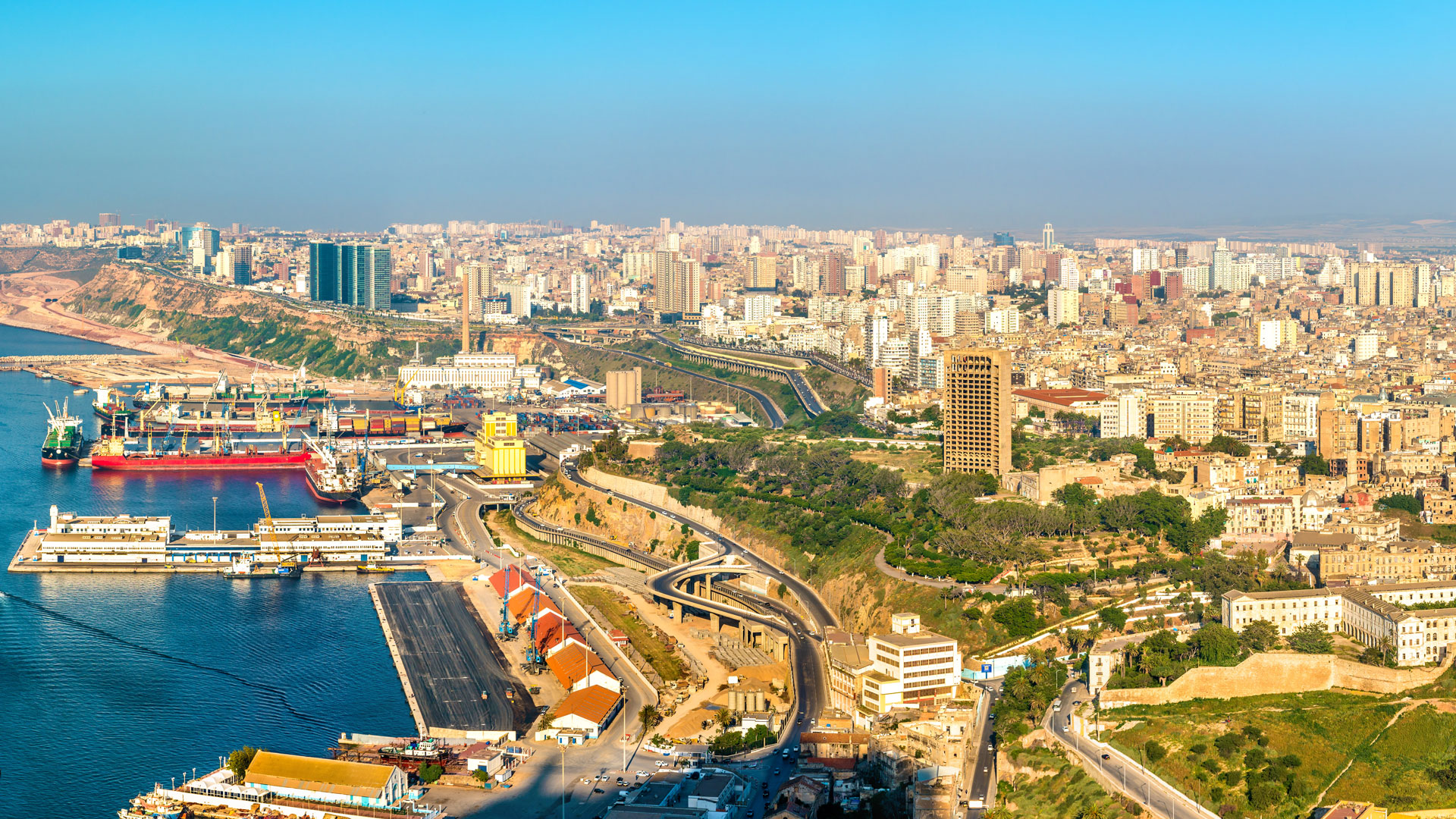 Destination Oran header