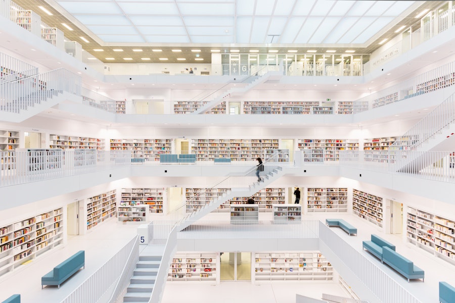 Destination Stuttgart bibliothèque