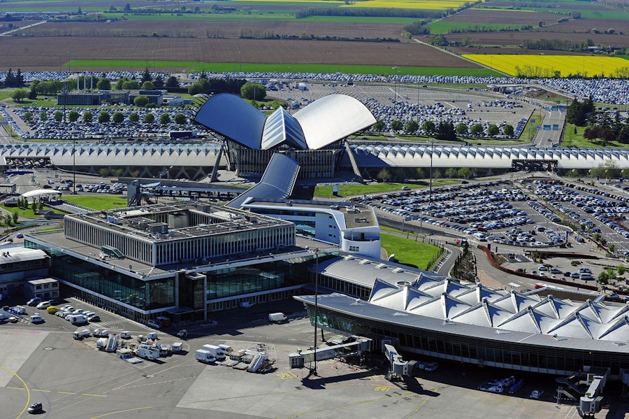 service tous les plans Aéroport Lyon