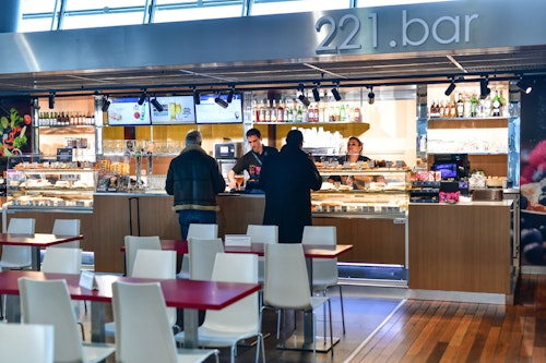 restaurant-bar-221-face