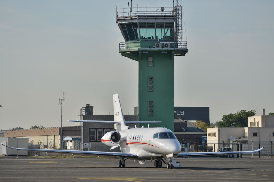 Découvrir Lyon Bron Business Aviation