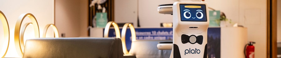 Robot Plato Salon Confluence