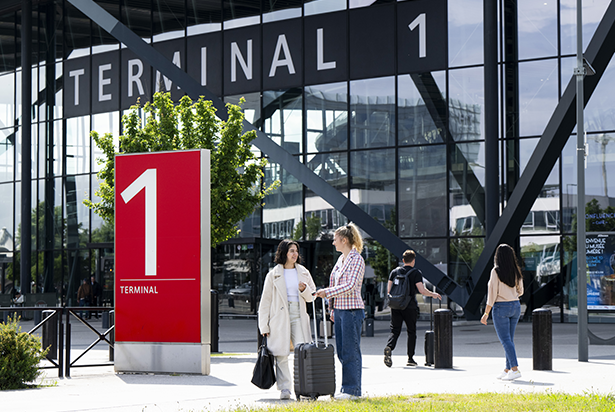 parvis terminal 1
