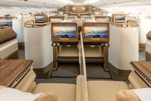 Compagnie Emirates avion A350
