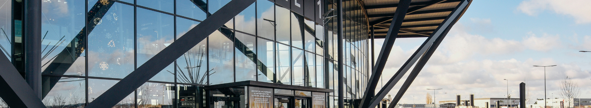 Lyon Aéroport Parvis