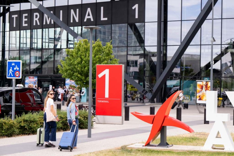 Terminal 1
